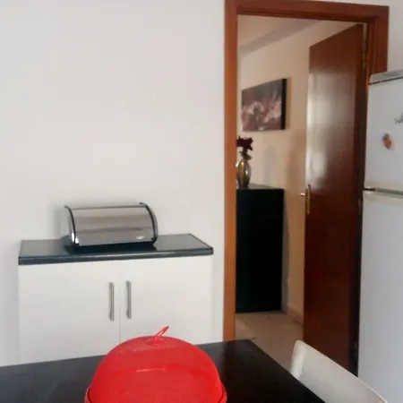 아파트 With One Bedroom In With Wonderful Sea View And Wifi 2 Km From The Beach *
