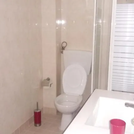 With One Bedroom In With Wonderful Sea View And Wifi 2 Km From The Beach 나자레